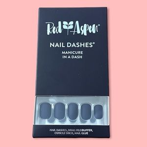 NIB Red Aspen Short Square Nail Dashes in Clancy Blue (Matte Navy)